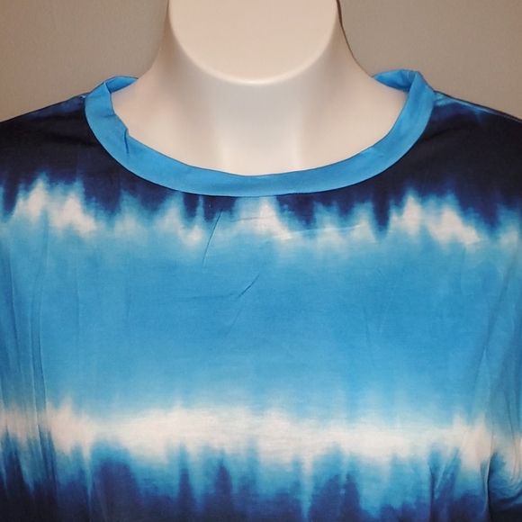 Plus Size Short Sleeve Tie Dye Shirt - Picture 2 of 6